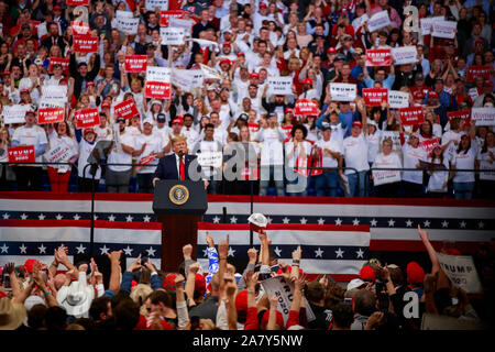 11042019 - Lexington, Kentucky, USA: United States President Donald J. Trump campaigns for Kentucky Governor Matt Bevin, and other Republican political candidates during a Keep America Great rally, Monday, November 4, 2019 at Rupp Arena in Lexington, Kentucky. Kentucky has an election Tuesday, and the governor's race is close. Stock Photo