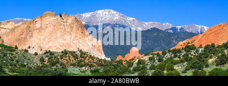 Pikes Peak panorama viewpoint from Garden of the Gods with rock formations in the summer Stock Photo