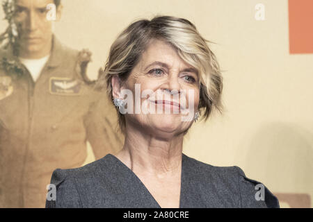 November 5, 2019, Tokyo, Japan: American actress Linda Hamilton attends a news conference for the movie Terminator: Dark Fate at Bellesalle Roppongi in Tokyo. The film will be released in Japan on November 8. (Credit Image: © Rodrigo Reyes Marin/ZUMA Wire) Stock Photo