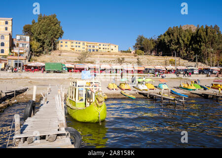 Replica for tourists of a traditional totora boat in a pier in Copacabana, Bolivia Stock Photo