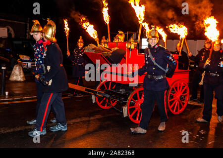 Lewes, UK. 5th November 2019.  Bonfire Night (Guy Fawkes) celebrations.  Lewes, Sussex, UK. Credit: Grant Rooney/Alamy Live News Stock Photo