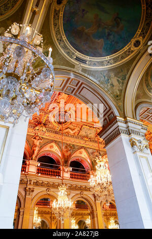 Salle des fêtes de l'hotel de ville de Paris, France Stock Photo