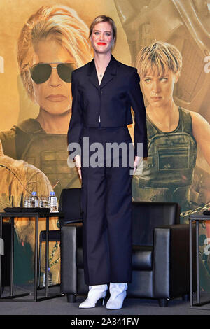 Tokyo, Japan. 05th Nov, 2019. Mackenzie Davis at the press conference for the movie 'Terminator: Dark Fate' at the Belle Salle Roppongi. Tokyo, 05.11.2019 | usage worldwide Credit: dpa/Alamy Live News Stock Photo