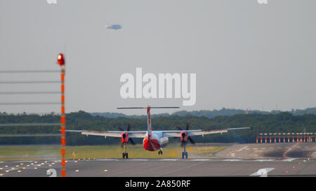 Bombardier DASH 8 landing Stock Photo