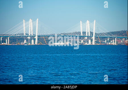 The Tappan Zee Bridge, also known as the Mario M. Cuomo Bridge, crossing the Hudson River between Tarrytown and Nyack, New York. -05 Stock Photo