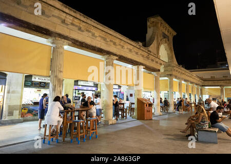 Evening food stalls at the Mercado Central de Abastos, Cadiz, Andalucia, Spain, Europe Stock Photo