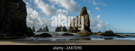 Low Tide At Shi Shi Beach on mostly sunny day Stock Photo