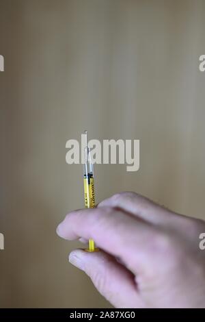 Prepare syringe for blood thinning, Lovenox, Germany Stock Photo