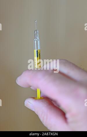 Prepare syringe for blood thinning, Lovenox, Germany Stock Photo