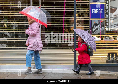 Preston, Lancashire. UK Weather. 7th Nov, 2019. Heavy rain at the start of the day in the city centre. Credit; Credit: MediaWorldImages/Alamy Live News Stock Photo