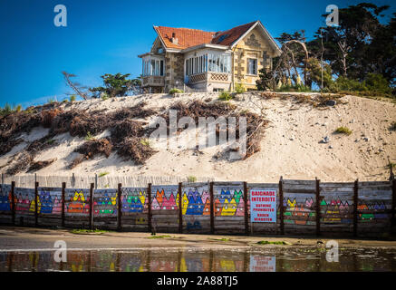 Soulac-sur-Mer (central-western France): 'plage de l'Amelie'. Flood control works made in order to protect the “Villa Surprise” and the campsite. *** Stock Photo