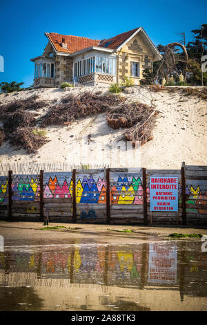 Soulac-sur-Mer (central-western France): 'plage de l'Amelie'. Flood control works made in order to protect the “Villa Surprise” and the campsite. *** Stock Photo