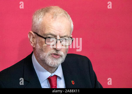 Liverpool, Merseyside. 7th November 2019.  Jeremy Corbyn MP, Leader of the Labour Party, speaking in the city of Liverpool to announce the first major policy announcement in the lead up to the 12th December General Election.  He is outlining plans to break up HM Treasury and move a big part of decision making to the north.  Mr McDonnell is also pledging an additional £150bn in a new Social Transformation Fund to be spent over the first five years of 'our Labour government'.  Credit: Cernan Elias/Alamy Live News Stock Photo