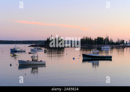 FISHING BOATS IN  SEAL HARBOR, MOUNT DESERT ISLAND, ME, USA Stock Photo