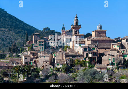 The mountain village Valldemossa, church Saint Bartomeu, behind the Carthusian monastery, region Comarca, Serra de Tramuntana, Mallorca, Spain