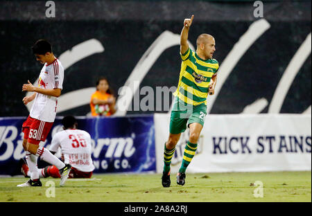 Tampa Bay Rowdies Midfielder Joe Cole Named to 2016 NASL Best XI