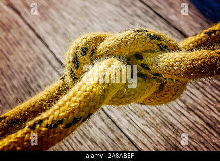 Rope knot hi-res stock photography and images - Alamy