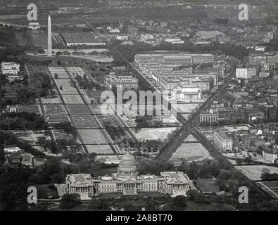 Photograph of Aerial View of U.S. Capitol and Federal Triangle June 15, 1938 Stock Photo