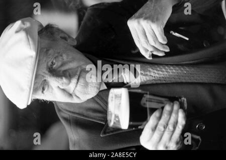 Regulars in the Eldon pub Leeds 1983 Stock Photo