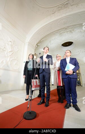 Vienna, Austria. 08th November, 2019. Chairmann of ÖVP (center) Sebastian Kurz and his Team on the occasion of an exploratory talk to evaluate possibilities for coalition building by ÖVP and the Green Party at Winterpalais Prinz Eugen, Himmelpfortgasse 8 on November 8, 2019 in Vienna. Picture shows Elisabeth Köstinger, Stefan Steiner, Sebastian Kurz, Margarete Schramböck, Gernot Blümel and August Wöginger. Credit: Franz Perc/Alamy Live News Stock Photo