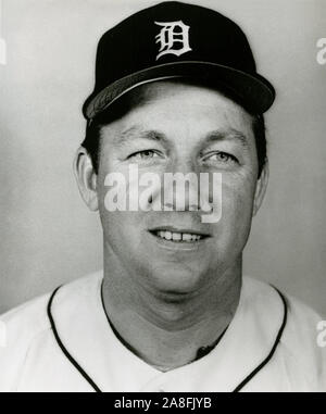 Vintage autographed black and white souvenir photo of Norm Cash with the Detroit  Tigers circa 1960s Stock Photo - Alamy