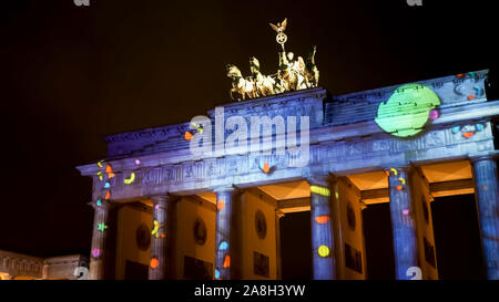 BERLIN, GERMANY OCTOBER, 7, 2017: side view of berlin's brandenburg gate with love hearts projected onto it Stock Photo