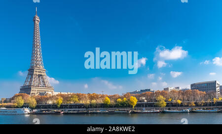 Paris, Eiffel tower in autumn, panorama from the Bir Hakeim bridge Stock Photo