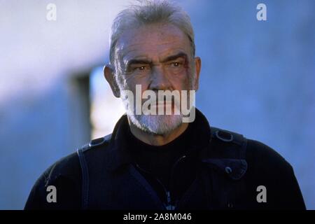 SEAN CONNERY in THE ROCK (1996), directed by MICHAEL BAY. Credit: HOLLYWOOD PICTURES / Album Stock Photo