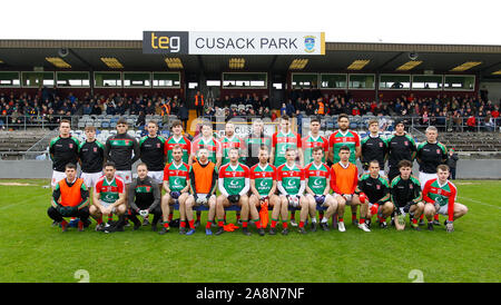 Westmeath, Ireland. 10th Nov, 2019. 10th November 2019; TEC Cuscack Park, Mulingar, Westmeath, Ireland; AIB Leinster Senior Football Club Championship, Gaelic Football, Garrycastle versus Ratoath; Garrycastle squad pictured before the match against Ratoath - Editorial Use Credit: Action Plus Sports Images/Alamy Live News Stock Photo