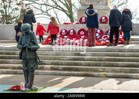 World War I Cenotaph in front of Bank of Guyana, Church Street ...