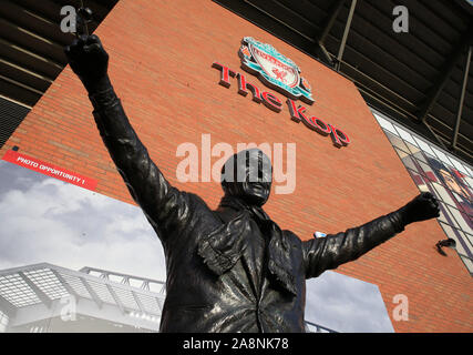 Liverpool, UK. 10th Nov, 2019. English Premier League Football, Liverpool versus Manchester City; the statue of legendary former manager Bill Shankly outside the entrance to the Kop prior to the match - Strictly Editorial Use Only. No use with unauthorized audio, video, data, fixture lists, club/league logos or 'live' services. Online in-match use limited to 120 images, no video emulation. No use in betting, games or single club/league/player publications Credit: Action Plus Sports/Alamy Live News Stock Photo