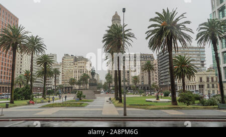 Plaza Indipencia in Montevideo, Uruguay Stock Photo