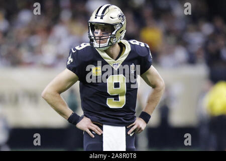 New Orleans, LOUISIANA, USA. 10th Nov, 2019. New Orleans Saints quarterback Drew Brees in between plays against the Atlanta Falcons in New Orleans, Louisiana USA on November 10, 2019. The Falcons beat the Saints 26-9. Credit: Dan Anderson/ZUMA Wire/Alamy Live News Stock Photo