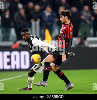 Turin, Italy. 10th Nov, 2019. Blaise Matuidi (L) of Juventus vies with Lucas Paqueta of AC Milan during their Serie A soccer match in Turin, Italy, Nov. 10, 2019. Juventus won 1-0. Credit: Alberto Lingria/Xinhua/Alamy Live News Stock Photo