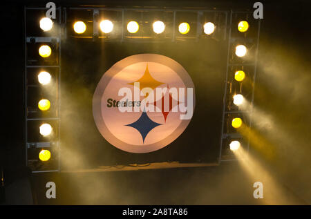 Pittsburgh, PA, USA. 10th Nov, 2019. Steelers logo during the Pittsburgh Steelers vs Los Angeles Rams at Heinz Field in Pittsburgh, PA. Jason Pohuski/CSM/Alamy Live News Stock Photo