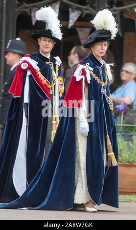 The Royal Family on X: As part of the ceremony, members of the Order  process through the precincts of Windsor Castle in their distinctive Garter  robes. 📷 Her Majesty and other Members