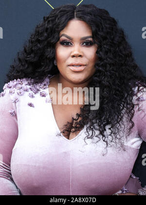 Santa Monica, USA. 10th Nov, 2019. Nina Parker arrives at the 2019 E! People's Choice Awards held at Barker Hangar on November 10, 2019 in Santa Monica, Los Angeles, California, USA. (Photo by Xavier Collin/Image Press Agency) Credit: Image Press Agency/Alamy Live News Stock Photo