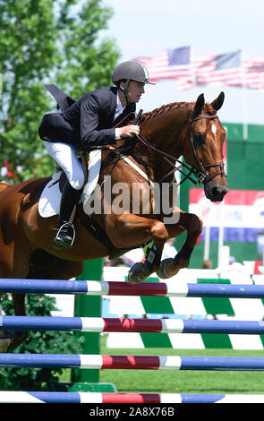 Canada 1, Spruce Meadows, June 2003, Esso Challenge, Andrew Ramsay (GBR) riding Rainbow Stock Photo