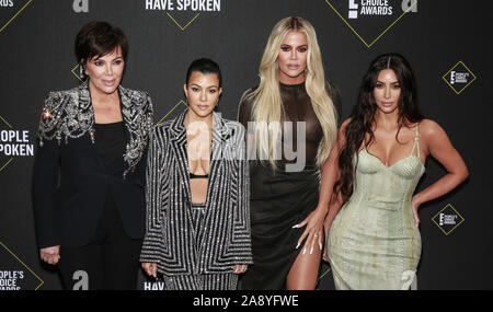 Santa Monica, CA, USA - Nov 10, 2019: Kris Jenner, Kourtney Kardashian, Khloe Kardashian and Kim Kardashian West attend 45th Annual People's Choice Aw Stock Photo