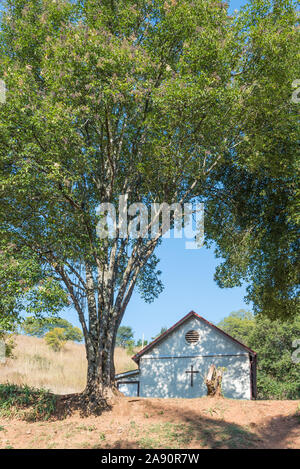 PILGRIMS REST, SOUTH AFRICA - MAY 21, 2019: A street scene, with the historic Sacred Heart Roman Catholic Church, in Pilgrims Rest Stock Photo