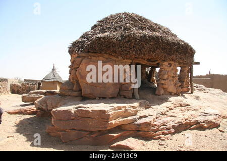 Dogon country : village of Pelou (plateau) Stock Photo