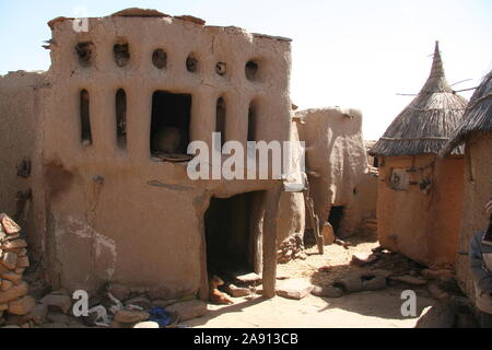 Dogon country : village of Pelou (plateau) Stock Photo