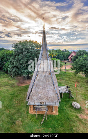 Kon K'ri or Kon Jodri traditional house in Kon Tum, Vietnam Stock Photo