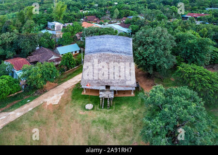 Kon K'ri or Kon Jodri traditional house in Kon Tum, Vietnam Stock Photo