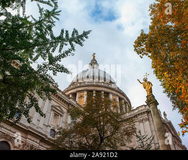 Famous St.Paul cathedral in London city. Colorful pictur with amazing autumn colors. Stock Photo