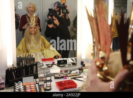 Nuremberg, Germany. 12th Nov, 2019. Benigna Munsi, the new Nuremberg Christ Child, before the official costume rehearsal in her robe at the Nuremberg State Theatre. The 17-year-old was chosen as the Christ Child for the next two years and will traditionally open the Nuremberg Christkindlesmarkt on 29 November. Credit: Daniel Karmann/dpa/Alamy Live News Stock Photo