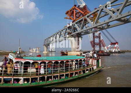 DHAKA, BANGLADESH - NOVEMBER 12 : Constructing Padma Bridge in Shariatpur, Bangladesh on November 12, 2019.  The Padma Bridge will connect the south-w Stock Photo