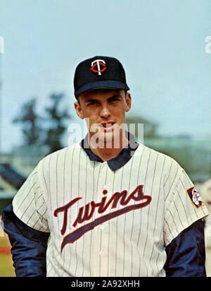 Vintage autographed color photo of star baseball player Ken Boyer with the  New York Mets circa 1966 Stock Photo - Alamy