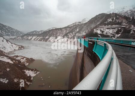 Kurobe Reservoir, Kurobe Dam, Great Dam, Tateyama Kurobe Alpine Route, Tateyama, Japan Stock Photo