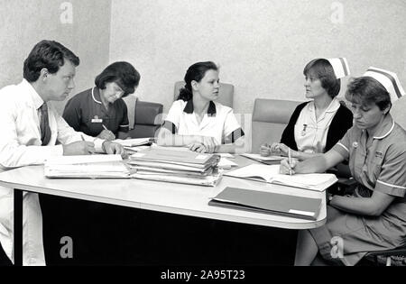 Case conference, Queen's Medical Centre, Nottingham UK 1990 Stock Photo